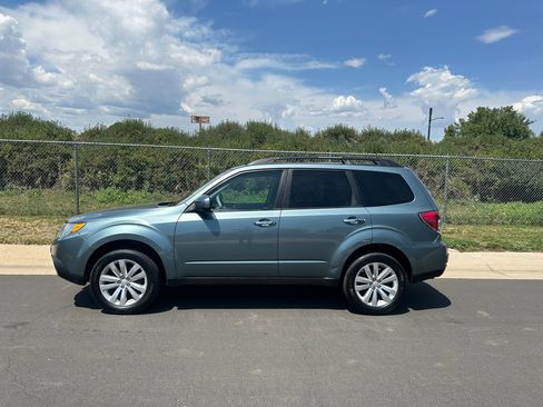 Used 2011 Subaru Forester 2.5X Limited image 2
