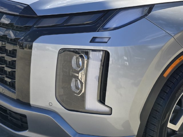 Used 2024 Hyundai Palisade Limited FWD image 9