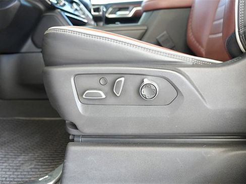 Used 2023 GMC Sierra 1500 Denali Ultimate image 18