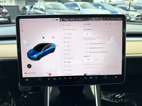Used 2020 Tesla Model 3 Performance AWD/4WD image 32