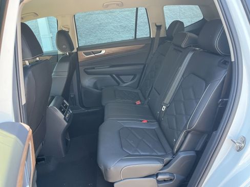 New 2026 Volkswagen Atlas SE FWD image 25