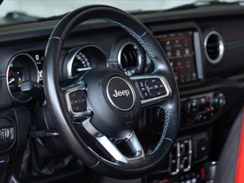 Used 2022 Jeep Wrangler Unlimited Rubicon 4xe w/ Safety Group image 5