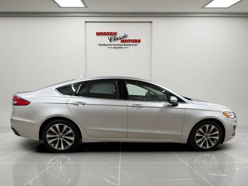 Used 2019 Ford Fusion SE AWD/4WD image 6