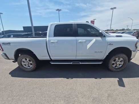 Used 2021 RAM 2500 Big Horn w/ Level 1 Equipment Group AWD/4WD image 4
