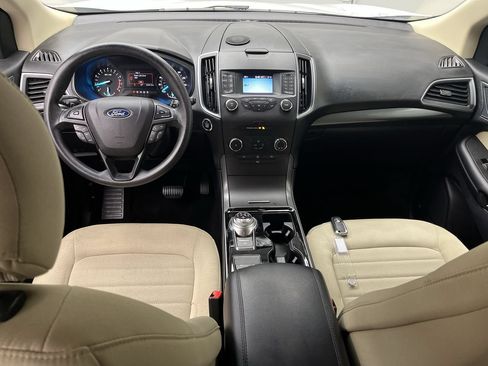 Certified 2019 Ford Edge SE w/ Cargo Accessory Package AWD/4WD image 4