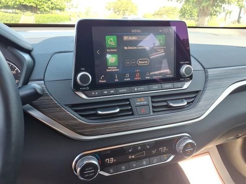 Used 2021 Nissan Altima 2.5 SL FWD image 18