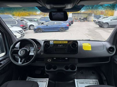 Used 2019 Mercedes-Benz Sprinter 144 image 16
