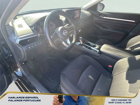 Used 2023 Nissan Altima 2.5 SV w/ SV Premium Package AWD/4WD image 13