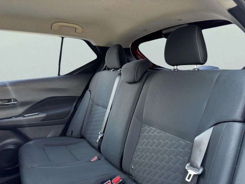 Used 2021 Nissan Kicks SV image 35