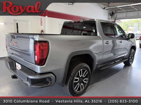Used 2021 GMC Sierra 1500 AT4 w/ AT4 Premium Package AWD/4WD image 7