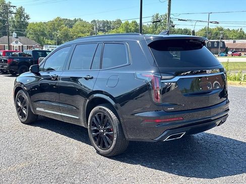 Used 2024 Cadillac XT6 Sport w/ Technology Package AWD/4WD image 5