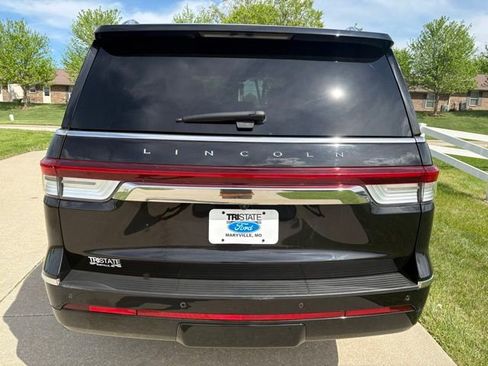Used 2022 Lincoln Navigator L Reserve AWD/4WD image 5