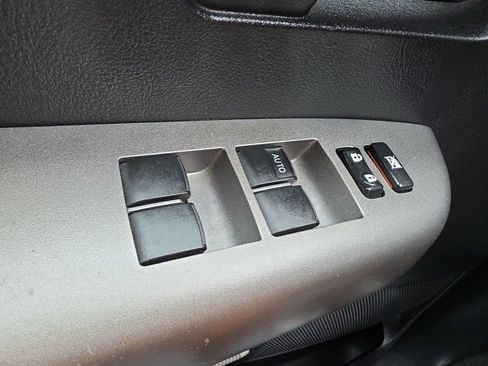 Used 2013 Toyota Tundra 2WD Double Cab image 19