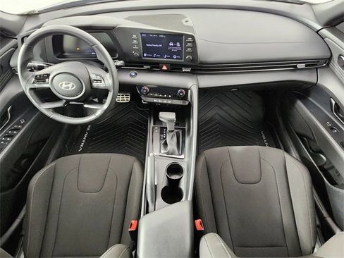 Certified 2025 Hyundai Elantra Sport image 12