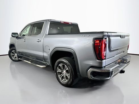 Used 2021 GMC Sierra 1500 SLT w/ Driver Alert Package I AWD/4WD image 5