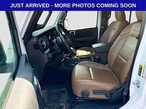 Used 2022 Jeep Wrangler Unlimited Sahara w/ Cold Weather Group image 15