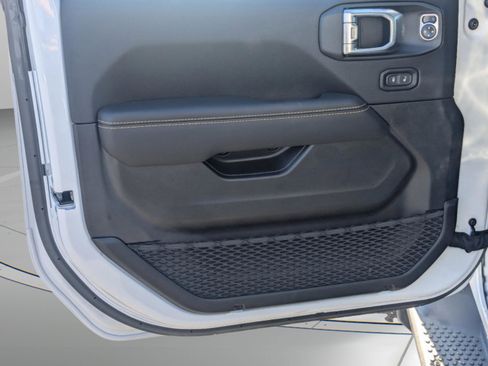 New 2024 Jeep Wrangler Sahara image 47