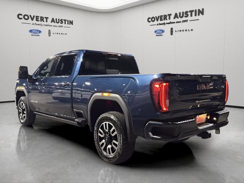 Used 2023 GMC Sierra 2500 AT4 w/ AT4 Premium Plus Package image 3