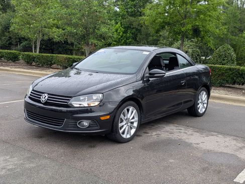 Used 2013 Volkswagen Eos Komfort FWD image 8
