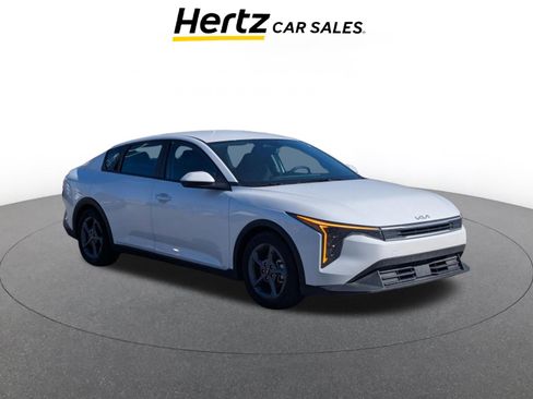 Used 2025 Kia K4 FWD image 1
