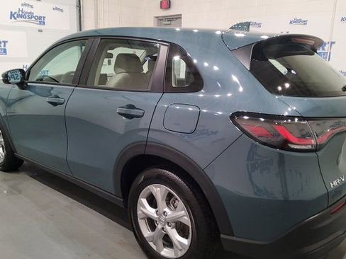 Used 2025 Honda HR-V LX image 5