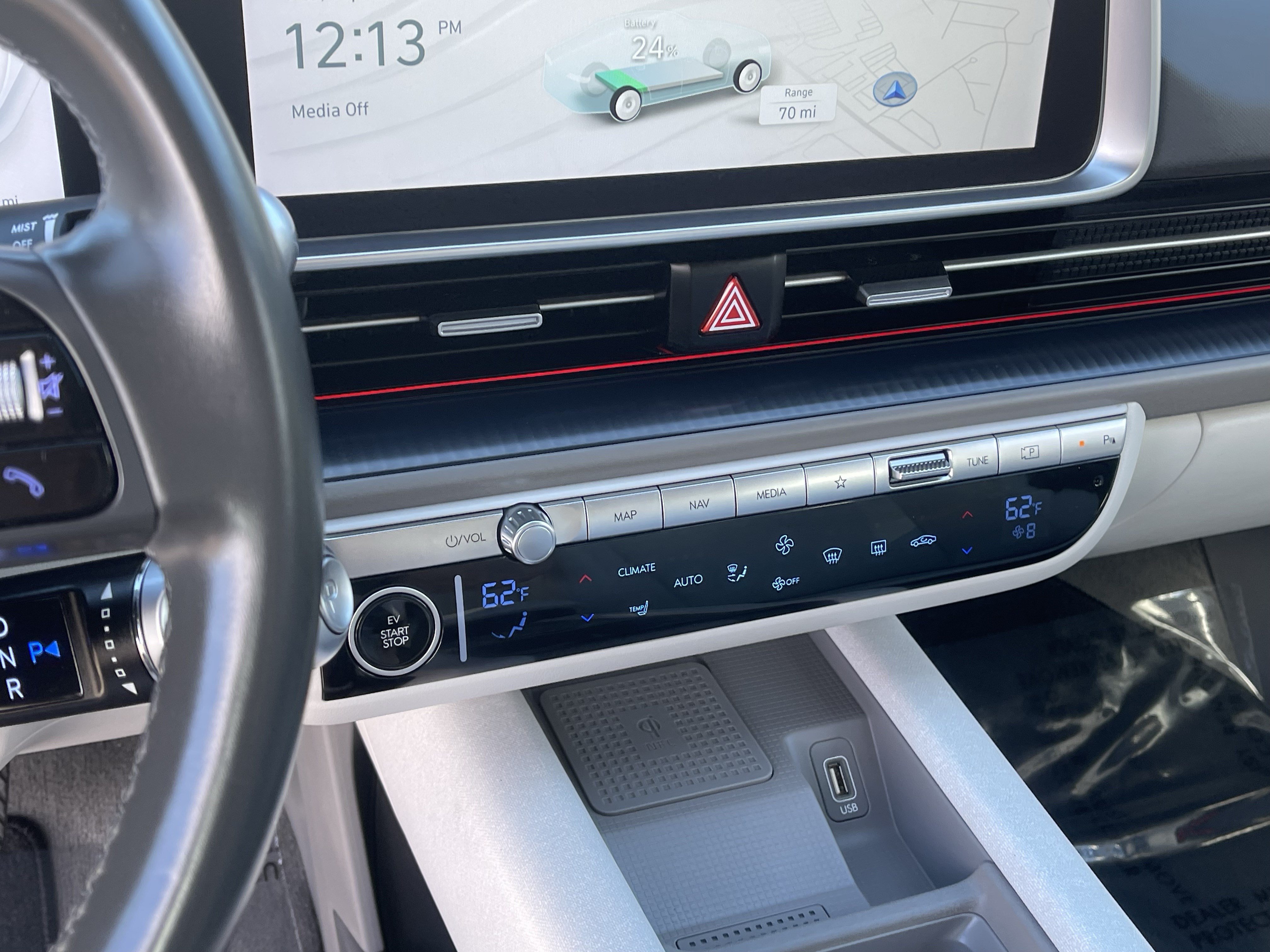 Certified 2025 Hyundai Ioniq 6 SEL RWD image 24