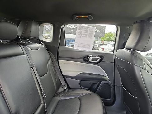 Used 2023 Jeep Compass Limited AWD/4WD image 35