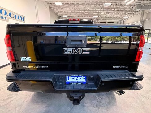 Used 2015 GMC Sierra 2500 Denali AWD/4WD image 6