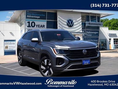Certified 2025 Volkswagen Atlas Cross Sport SE FWD image 1