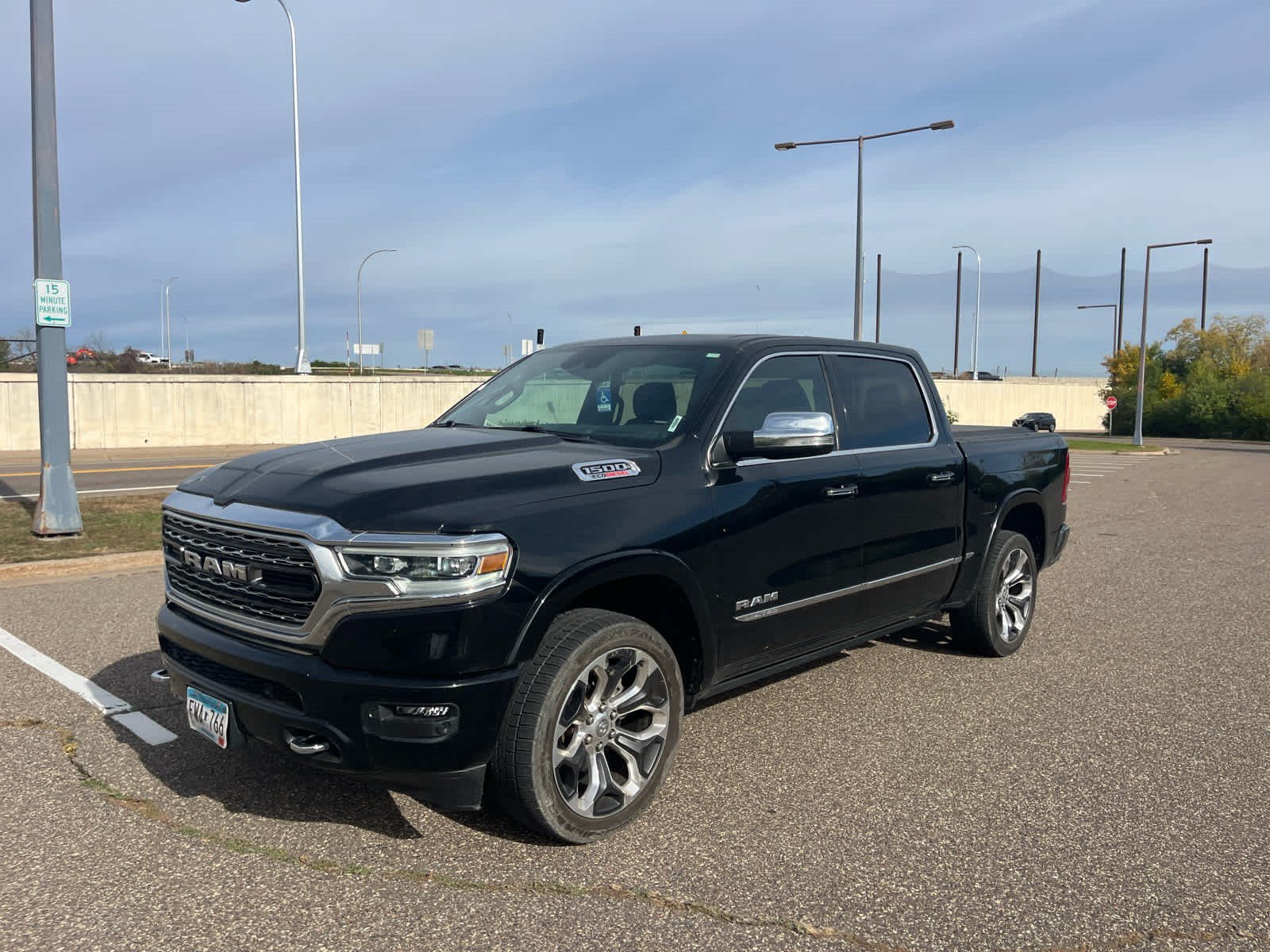 Used 2021 RAM 1500 Limited AWD/4WD image 3