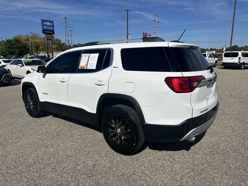 Used 2017 GMC Acadia SLT image 9