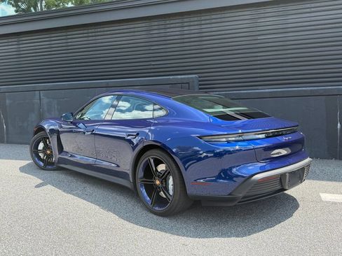 Used 2024 Porsche Taycan RWD image 3