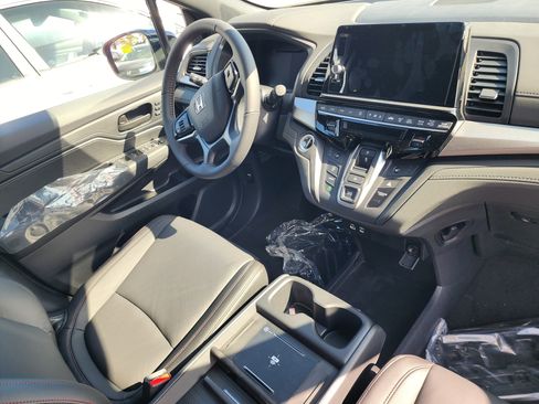New 2026 Honda Odyssey Sport-L image 7