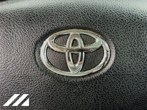 Used 2016 Toyota 4Runner SR5 Premium image 32