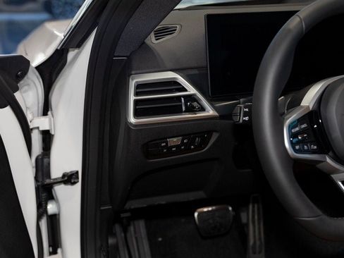 Used 2026 BMW 230i xDrive Coupe w/ Premium Package image 27