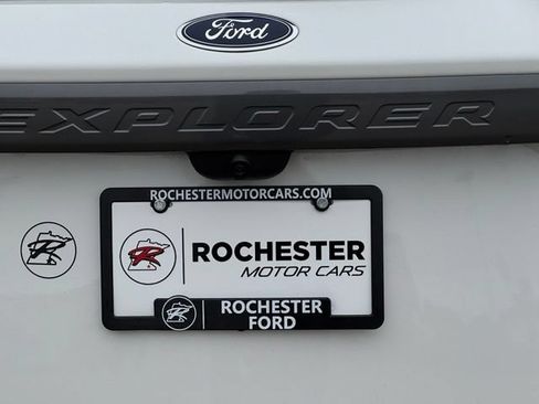 Certified 2023 Ford Explorer XLT w/ Equipment Group 202A AWD/4WD image 44