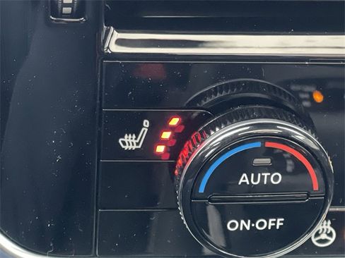 Certified 2023 Nissan Rogue SL w/ SL Premium Package image 28