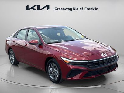 Used 2024 Hyundai Elantra SEL