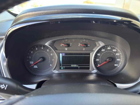 Used 2019 Chevrolet Traverse LT w/ LPO, Floor Liner Package FWD image 45