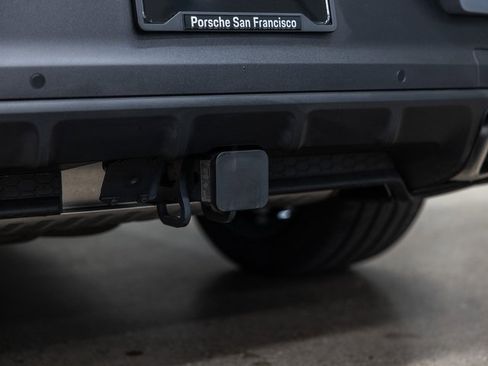 Certified 2025 Porsche Cayenne Coupe image 23