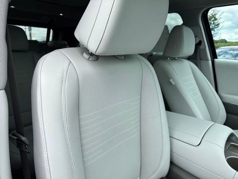 Certified 2026 Hyundai Palisade Limited image 25