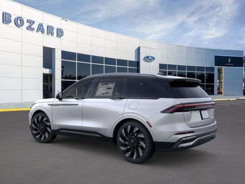 New 2026 Lincoln Nautilus Reserve w/ Jet Appearance Package image 4