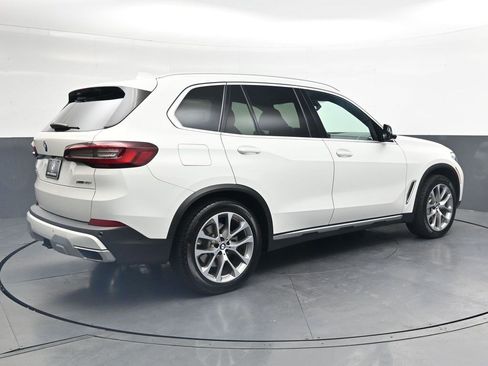 Used 2021 BMW X5 xDrive40i AWD/4WD image 4