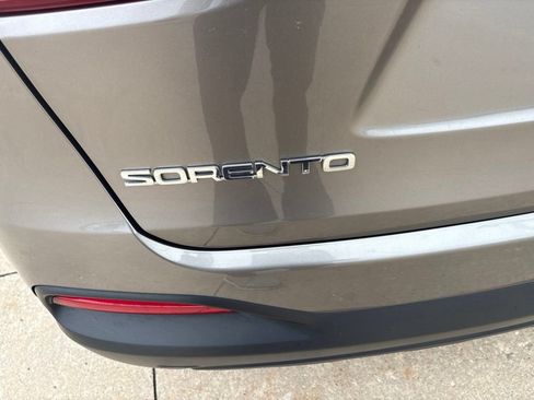 Used 2016 Kia Sorento AWD image 22