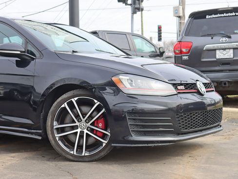Used 2017 Volkswagen GTI Sport image 3