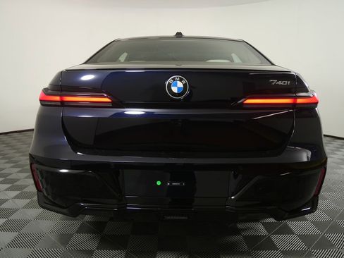 New 2026 BMW 740i RWD image 4