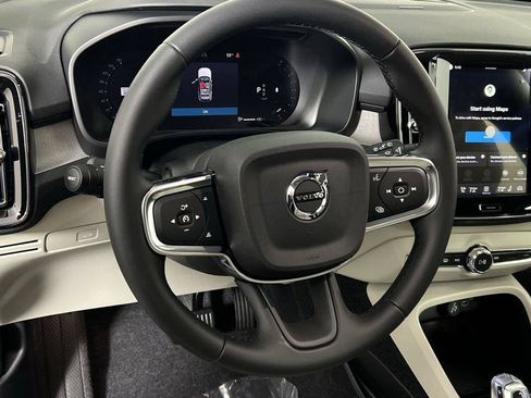 Used 2026 Volvo XC40 B5 Plus w/ Climate Package AWD/4WD image 10