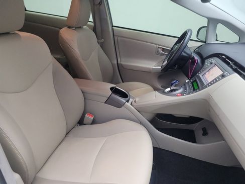 Used 2015 Toyota Prius Five image 21