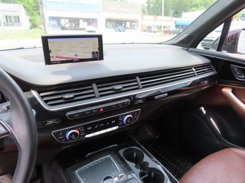 Used 2018 Audi Q7 3.0T Prestige AWD/4WD image 22