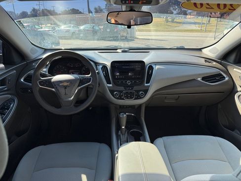 Used 2020 Chevrolet Malibu LT image 10